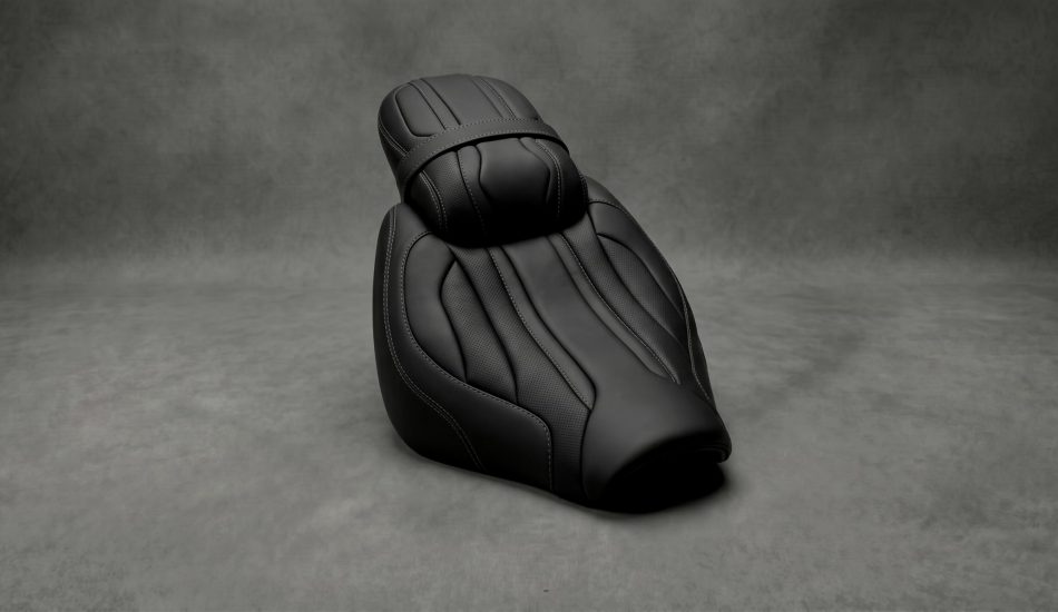 Перетяжка сиденья Triumph Rocket 3 с гелем для пассажира